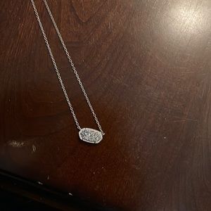 Kendra Scott necklace